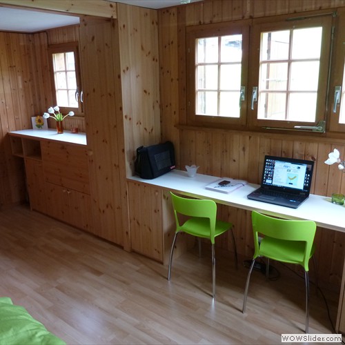 Schlafzimmer mit Arbeitsflche